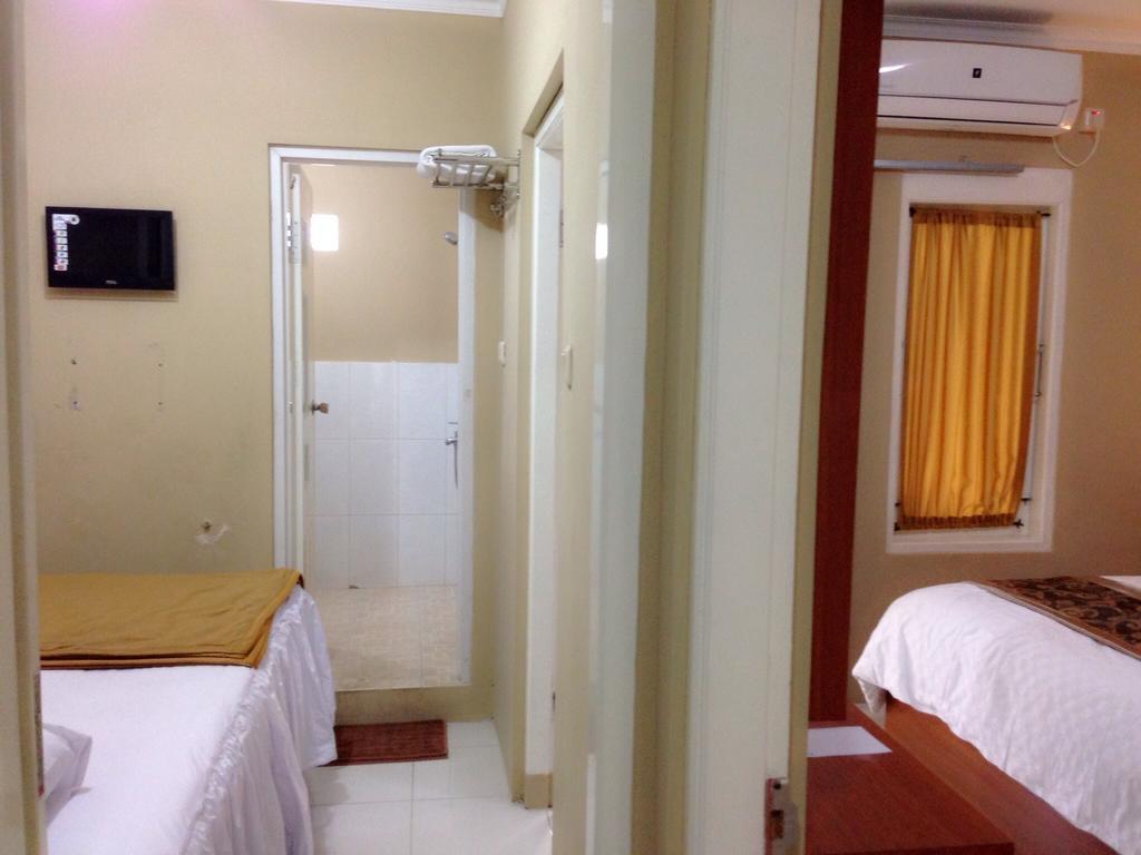 Safa Homestay Yogyakarta Buitenkant foto
