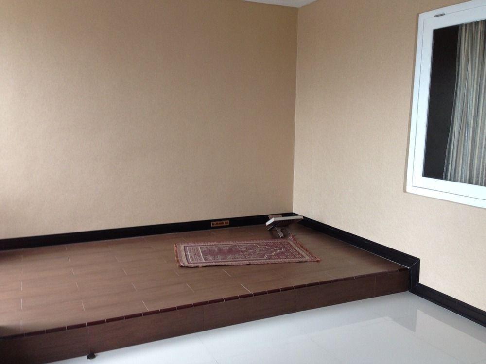 Safa Homestay Yogyakarta Buitenkant foto